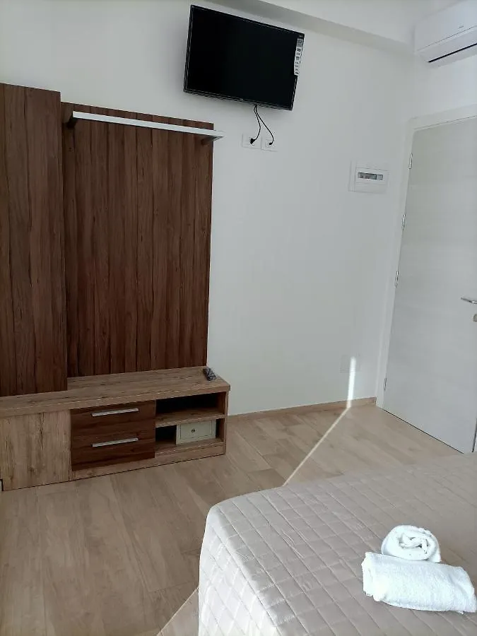 Hotel Bed & Book Rimini 0*,